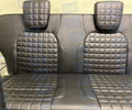 Обивка сидений (не чехлы) черная ткань, центр из ткани на подкладке 10мм с цветной строчкой Ромб, Квадрат для 3-дверной Лада 4х4 (Нива) 21214 с 2020 г.в._9