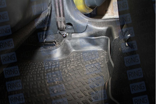 Накладки на ковролин задние АртФорм для Renault Sandero Stepway 2 с 2014 г.в._1