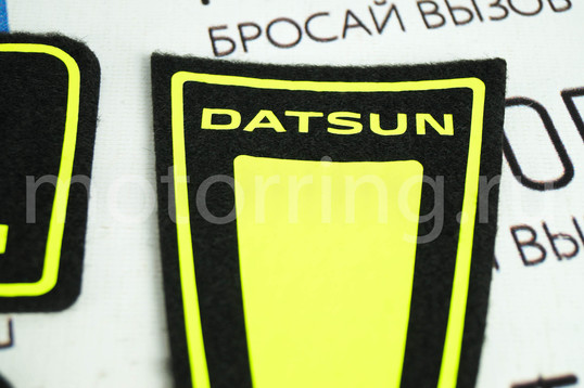 Ворсовые коврики панели приборов с флуоресцентным указанием названия марки для Датсун Он-До, Ми-До