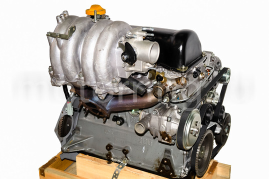 Двигатель ВАЗ 2123 в сборе с впускным и выпускным коллектором для инжекторных Лада 4х4, Нива Легенд, Нива Тревел, Шевроле Нива