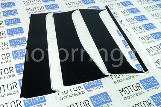 Комплект черных накладок (наклейки) стоек дверей для Лада Ларгус, Ларгус FL