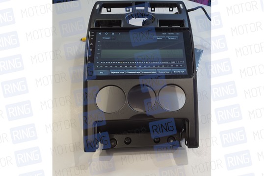 Мультимедиа (магнитола) Teyes X1 4G 9 дюймов Андроид 10 с комплектом для установки для Лада Приора (2007-2013г.)