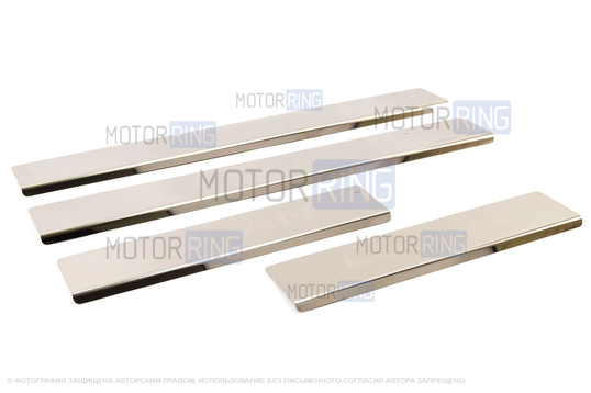 Накладки из нержавеющей стали AutoMax на внутренние пороги с гравировкой названия модели для Рено Логан 2 с 2014 г.в._1