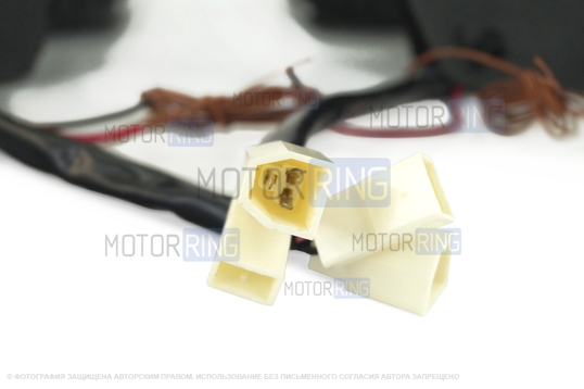 Боковые зеркала АТП с электрическим приводом и подогревом в стиле Мерседеса с повторителем поворотника для Шевроле Нива