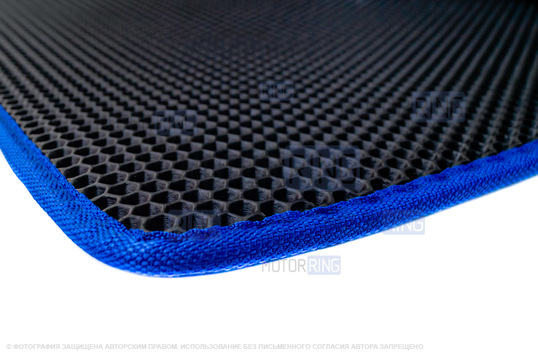 Салонные резиновые ковры Rezkon в стиле EVA с ячейками Соты и синим кантом для ВАЗ 2110-2112_1