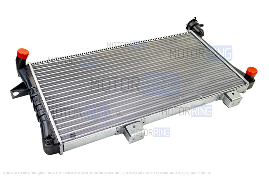 Радиатор охлаждения LYNX 21214 для инжекторных Лада 4х4, Нива Легенд