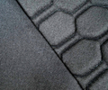 Обивка сидений (не чехлы) черная ткань, центр из ткани на подкладке 10мм с цветной строчкой Соты для ВАЗ 2110_0