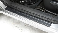 Накладки на внутренние пороги дверей Русская Артель со скотчем для nissan qashqai 2006-2013 г.в.