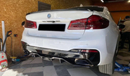 Черный лаковый диффузор заднего бампера inmax 4 клыка для bmw 5 (g30)