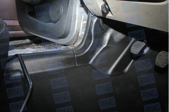 Накладки на ковролин передние АртФорм для Renault Logan 2, Sandero 2, Sandero Stepway 2 с 2018 г.в 