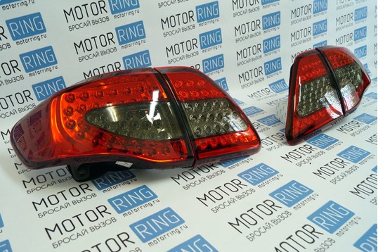 Светодиодные задние тюнинг фонари красные тонированные на Toyota Corolla 2007-2009 г.в.