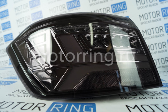 Черные светодиодные задние тюнинг фонари Тюн-Авто с бегающим поворотником для Лада Веста