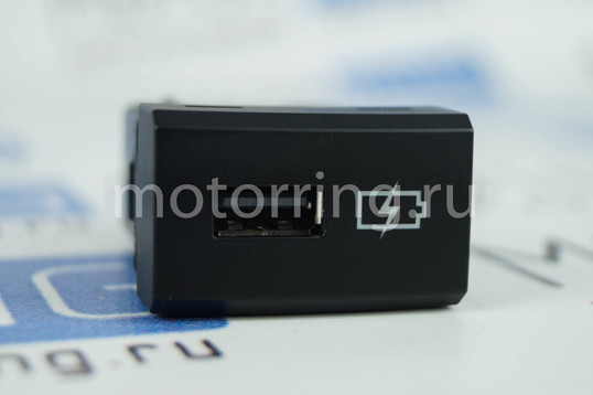Розетка USB для задних пассажиров в подлокотник для Лада Веста, Икс Рей, Ларгус FL