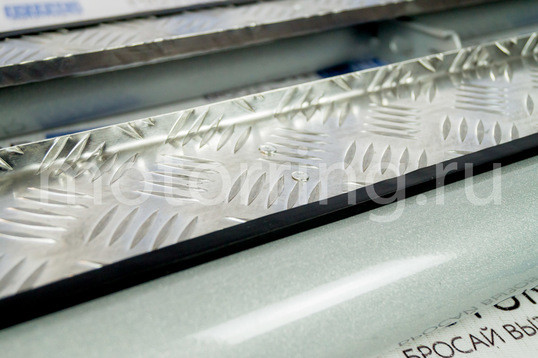Защита порогов ТехноСфера стальная с алюминиевым листом d63,5 для Toyota Land Cruiser Prado 120