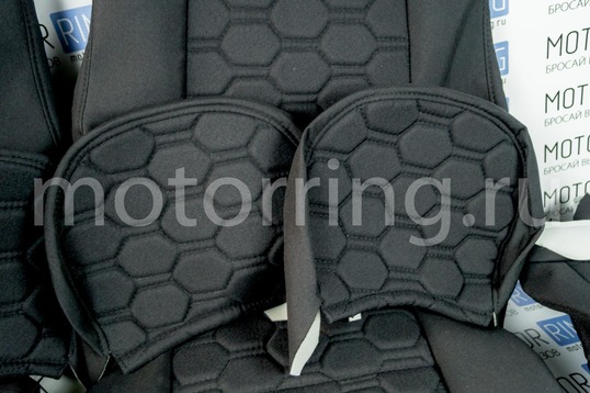 Обивка сидений (не чехлы) черная ткань, центр из ткани на подкладке 10мм с цветной строчкой Соты для ВАЗ 2108-21099, 2113-2115, 5-дверной Лада 4х4 (Нива) 2131