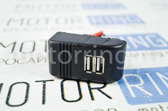 USB зарядное на 2 слота на комбинацию приборов для ВАЗ 2110-2112_1