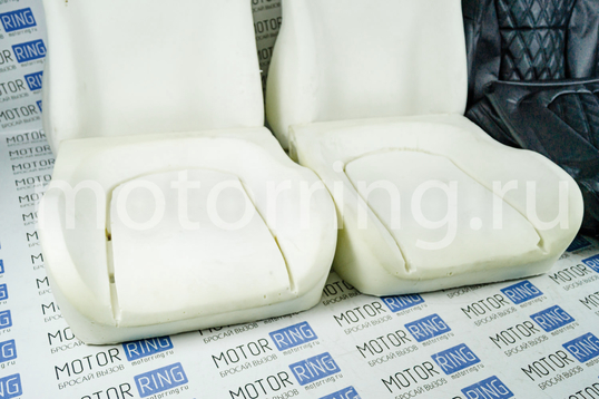 Комплект для сборки сидений Recaro экокожа гладкая с цветной строчкой Ромб/Квадрат для ВАЗ 2111, 2112, Лада Приора хэтчбек, универсал