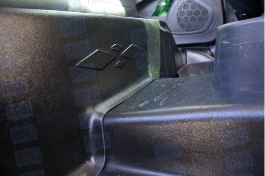 Накладки на ковролин АртФорм под заднее сиденье для Renault Kaptur с 2016 г.в._1