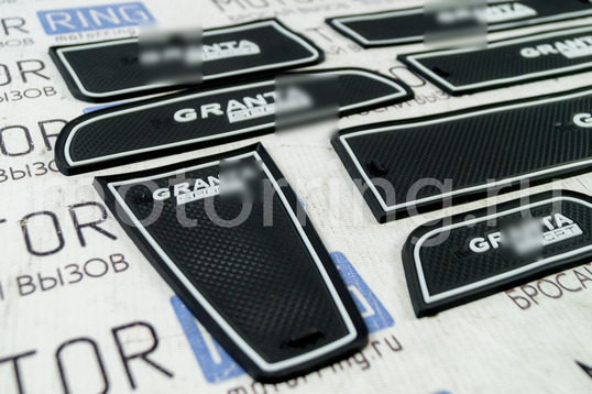 Комплект ковриков панели приборов и консоли GRANTA Sport для Лада Гранта первого поколения (СО)