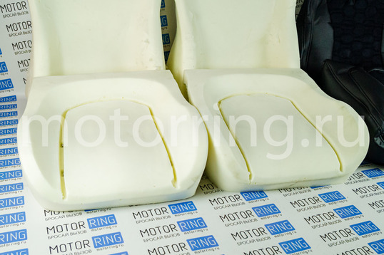 Комплект для сборки сидений Recaro экокожа с алькантарой (цветная строчка Соты) для ВАЗ 2108-21099, 2113-2115, 5-дверная Нива 2131