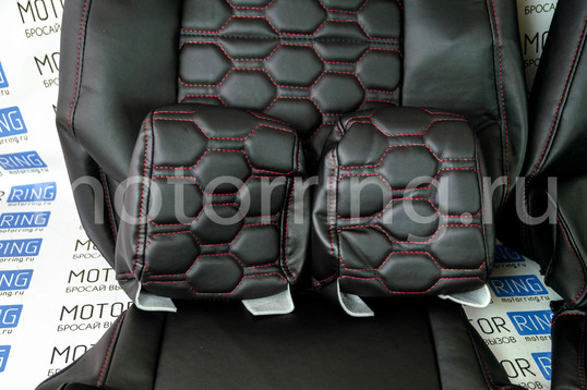 Обивка сидений (не чехлы) экокожа гладкая с цветной строчкой Соты под цельный задний ряд сидений для Лада Гранта