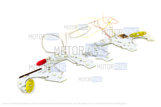 Светодиодная пересвеченная (красно-белая) плата с плавным розжигом для ВАЗ 2110-2112, 2113-2115, Шевроле Нива с комбинацией приборов VDO старого образца