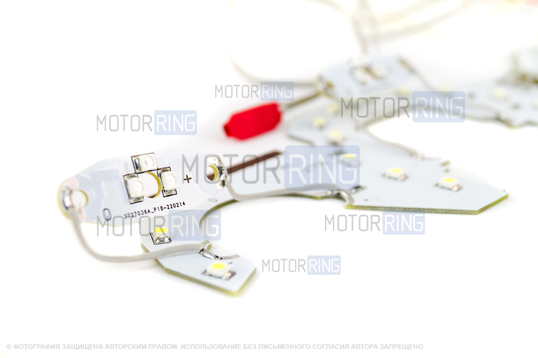 Светодиодная пересвеченная (красно-белая) плата с плавным розжигом для ВАЗ 2110-2112, 2113-2115, Шевроле Нива с комбинацией приборов VDO старого образца