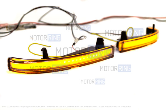 Динамические повторители поворота Лексус Стайл белые матовые с многоцветным миганием в зеркала для Лада Приора 2_1