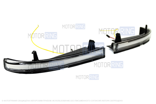 Динамические повторители поворота Лексус Стайл белые матовые с многоцветным миганием в зеркала для Лада Приора 2