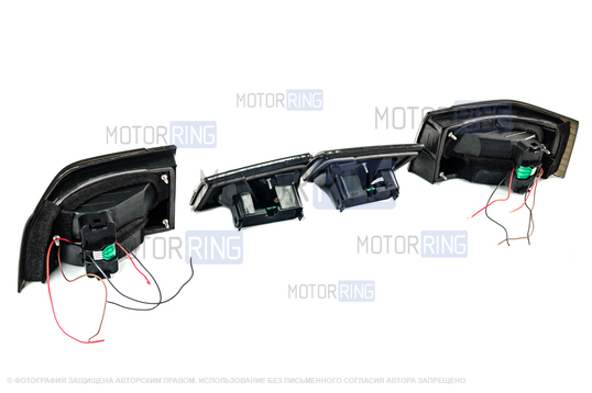 Задние тонированные фонари клюшки с динамическим повторителем для ВАЗ 2110
