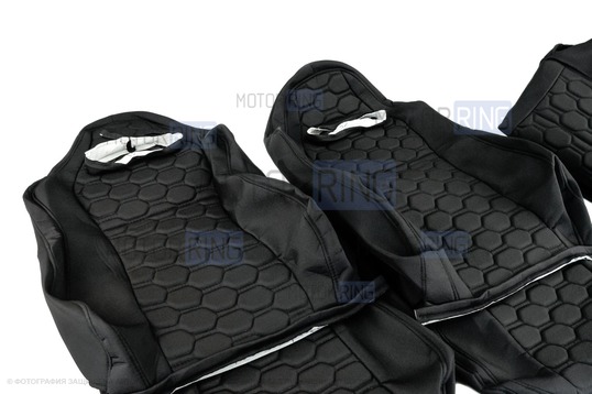 Обивка (не чехлы) сидений Recaro (черная ткань, центр из ткани на подкладке 10мм с цветной строчкой Соты) для ВАЗ 2110, Лада Приора седан