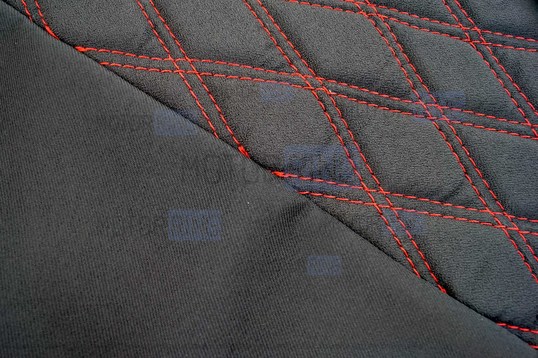 Обивка сидений (не чехлы) черная ткань, центр из ткани на подкладке 10мм с цветной строчкой Ромб, Квадрат для ВАЗ 2111, 2112_1
