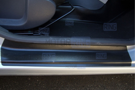 Накладки на порожки ТюнАвто в проем дверей для Renault Logan 2 с 2012 г.в.