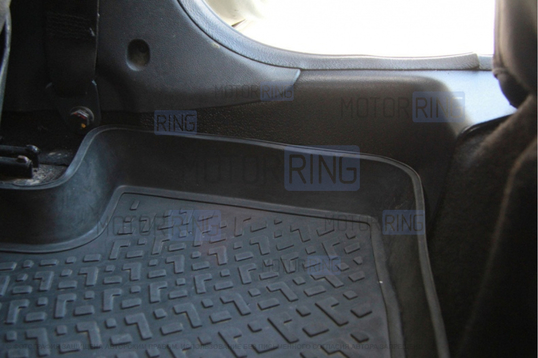 Накладка на ковролин ТюнАвто задние для Renault Duster с 2010-2015 года выпуска_1