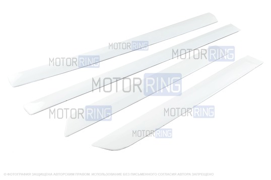 Пластиковые молдинги дверей Тюн-Авто окрашенные для Лада Гранта, Калина, Калина 2, Datsun