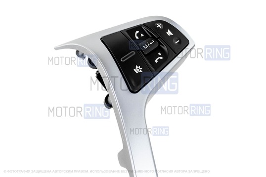 Серебристая накладка мультируля с проводкой подключения (без кнопки обогрева) для Лада Веста, Икс Рей, Ларгус FL