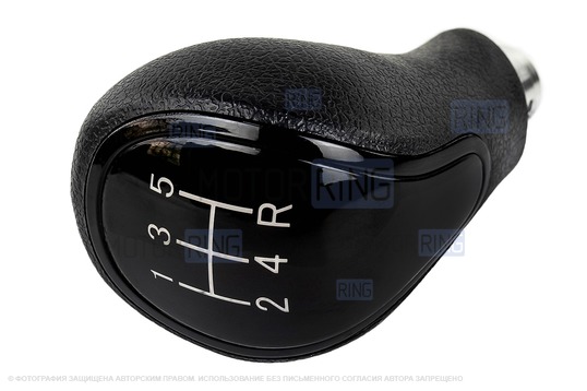 Ручка КПП Sal-Man в стиле Весты с белой подсветкой и черной лаковой вставкой для Лада Гранта, Гранта FL, Калина 2, Приора 2, Веста, Датсун с тросовым приводом