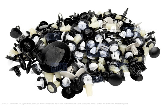 Набор пластмассовых изделий на кузов для Лада Веста_1