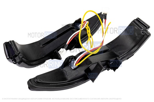 Диодные бело-желтые повторители поворотника Мультиплазма в боковые зеркала образца 2015 года для Лада Веста