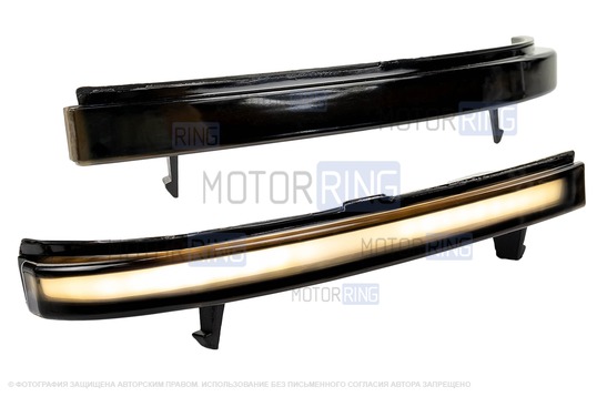 Динамические бело-желтые повторители поворота Мультиплазма с черным стеклом в зеркала нового образца для Лада Приора_1