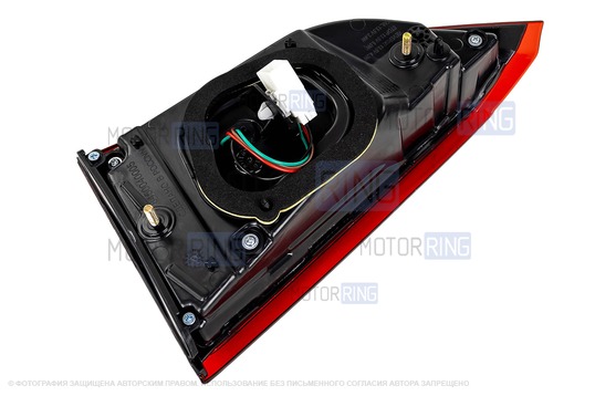 Задний аналоговый светодиодный левый фонарь образца 2022 года на крышку багажника для Лада Веста NG