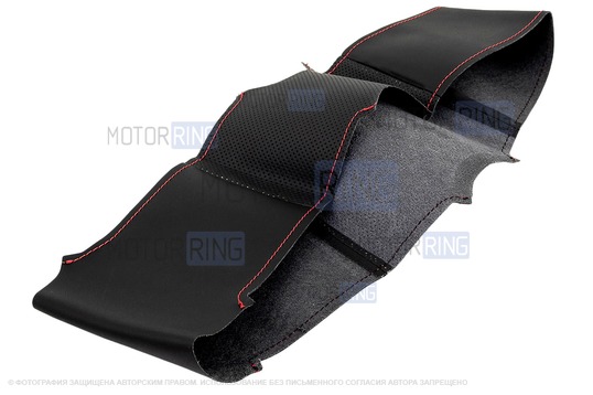 Кожаная оплетка руля Sal-Man анатомической формы с красной строчкой для Шевроле Нива рестайлинг с 2009 г.в. Нива Тревел, Opel Corsa D 2006-2014 г.в.