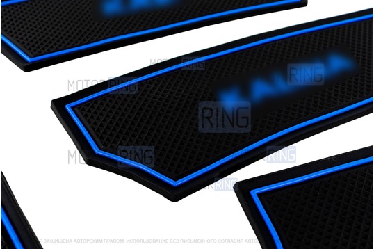 Комплект силиконовых черно-синих ковриков панели приборов и консоли для Лада Калина