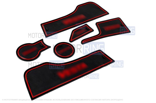 Комплект силиконовых черно-красных ковриков панели приборов и консоли для Лада Веста 2015-2022 годов