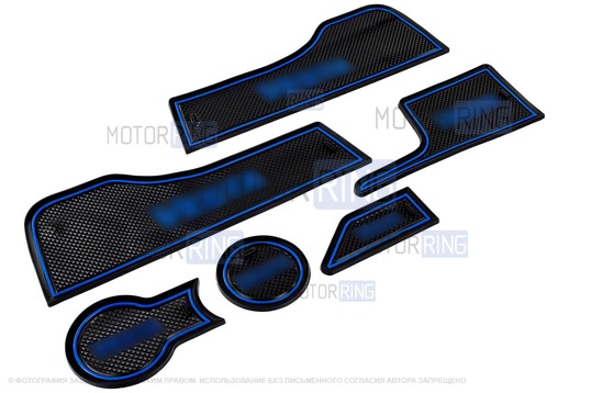 Комплект силиконовых черно-синих ковриков панели приборов и консоли для Лада Веста 2015-2022 годов_1