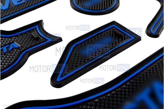 Комплект силиконовых черно-синих ковриков панели приборов и консоли для Лада Веста 2015-2022 годов