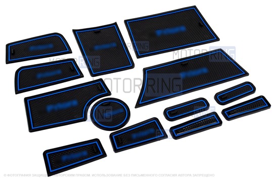 Комплект силиконовых черно-синих ковриков панели приборов и консоли для Лада Приора 2 (2013-2018)_1