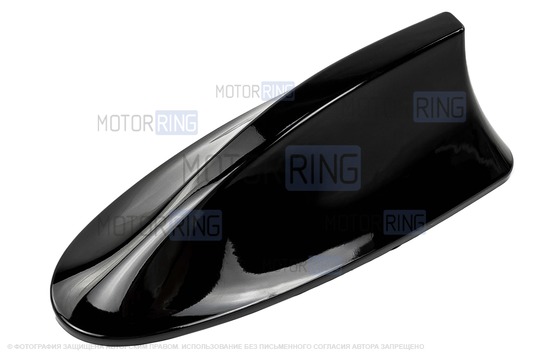 Черная антенна-плавник на крышу автомобиля