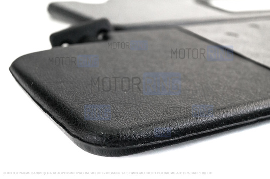 Черные противосолнечные козырьки с зеркалом и комплектом саморезов для Лада Приора