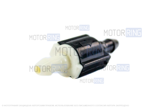 Трубки омывателя лобового стекла черные с тройником, веерными форсунками БУРАН на защелке (пластиковый распылитель) и обратным клапаном Мини для Лада Калина